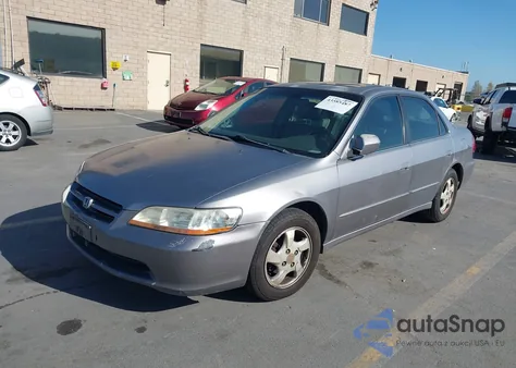 2000 Honda Accord 2.3 Ex from USA, damaged, VIN JHMCG668XYC010990
